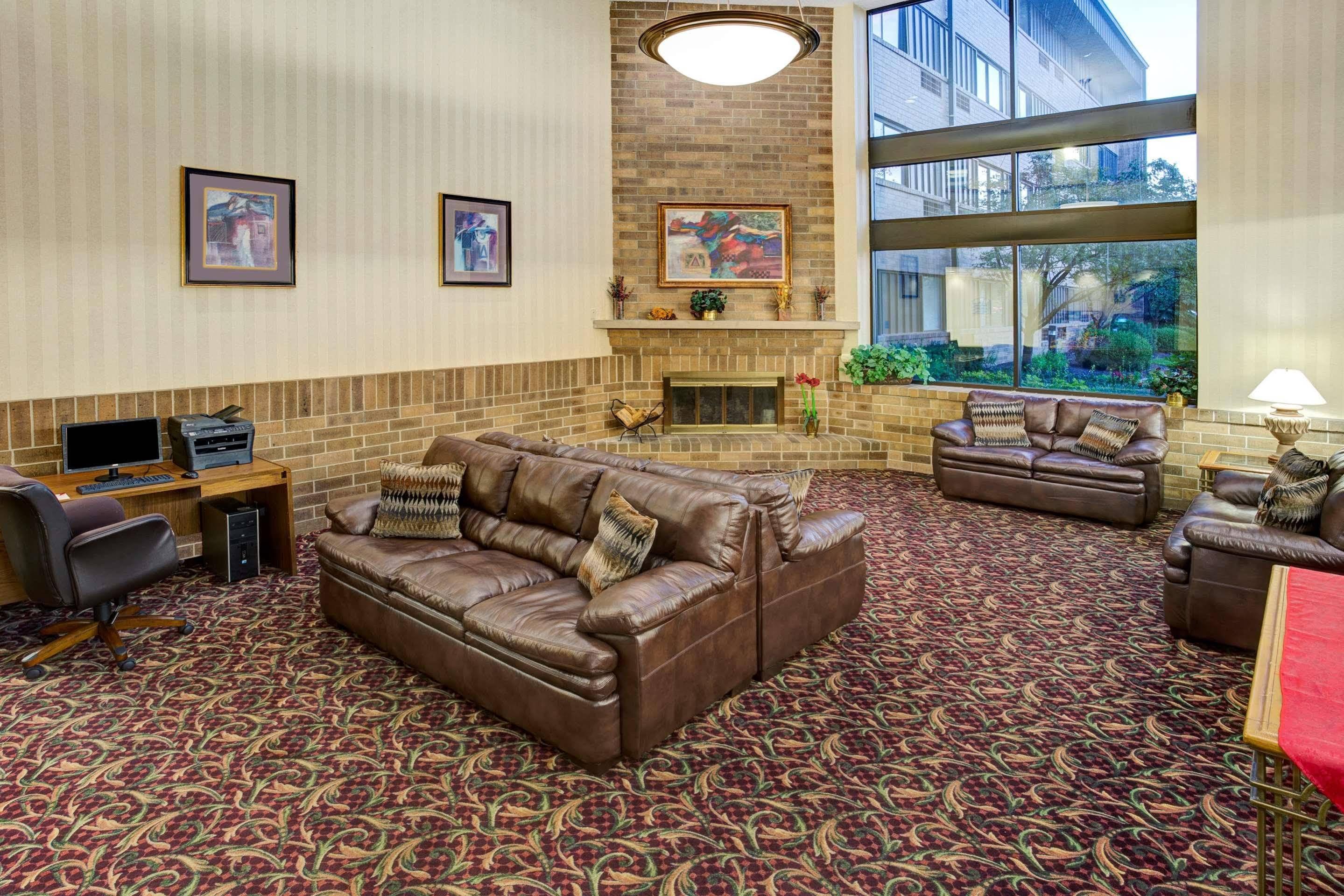 Holiday Inn Indianapolis - Airport Area N By Ihg מראה חיצוני תמונה