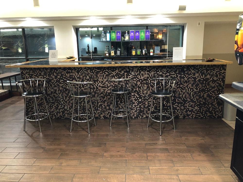 Holiday Inn Indianapolis - Airport Area N By Ihg מראה חיצוני תמונה