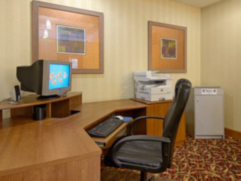 Holiday Inn Indianapolis - Airport Area N By Ihg מראה חיצוני תמונה