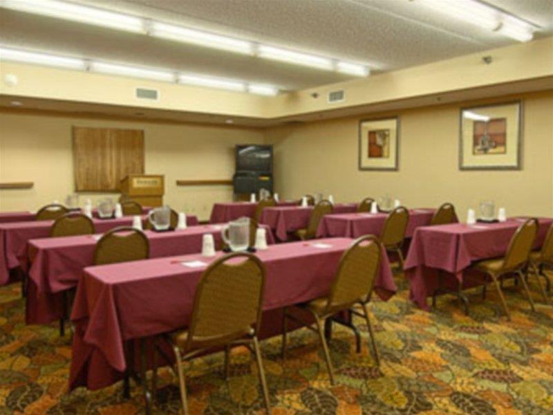 Holiday Inn Indianapolis - Airport Area N By Ihg מראה חיצוני תמונה