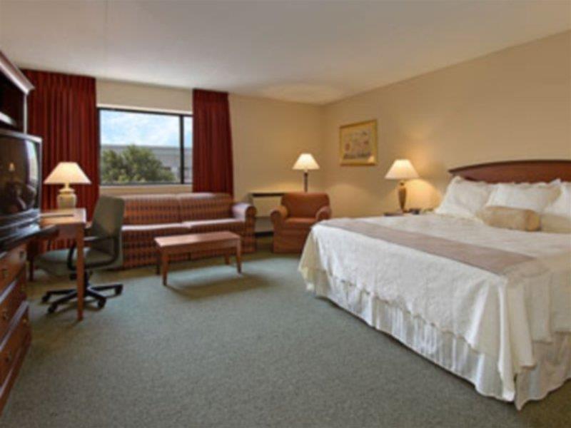 Holiday Inn Indianapolis - Airport Area N By Ihg מראה חיצוני תמונה